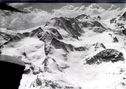 ETH-BIB-Piz Palü, Piz Zupo v. N. O. aus 3700 m-Inlandflüge-LBS MH01-005080