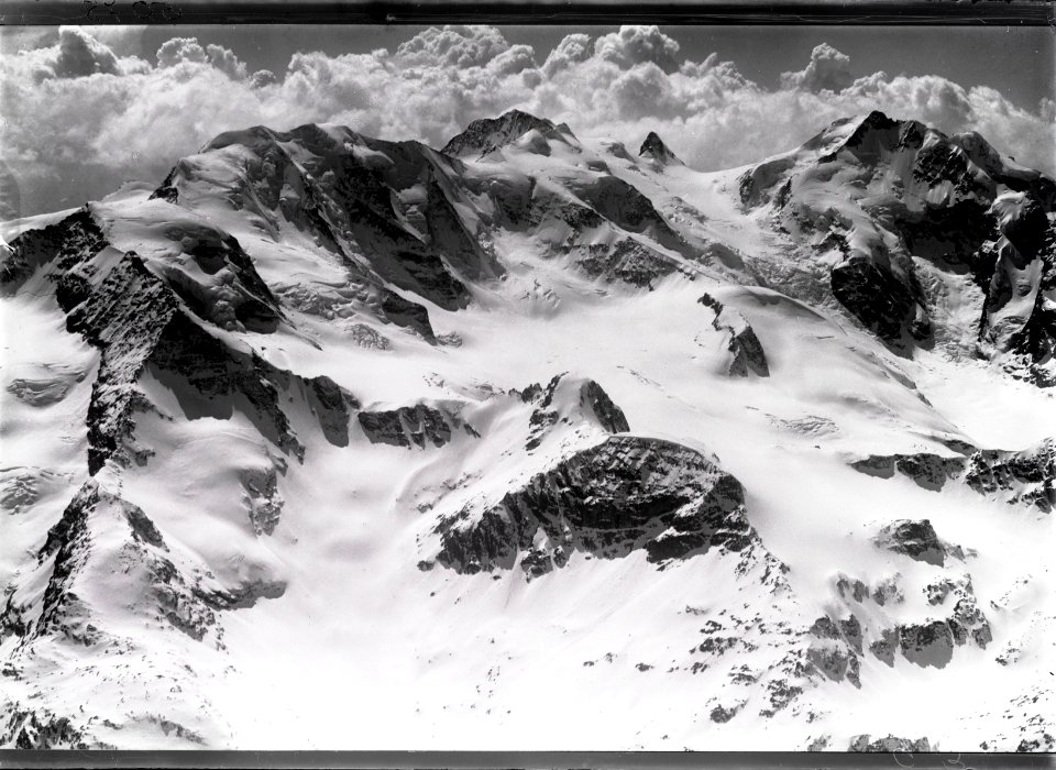 ETH-BIB-Piz Plaü, Piz Zupo, Piz Bernina v. N. O.-Inlandflüge-LBS MH01-005078