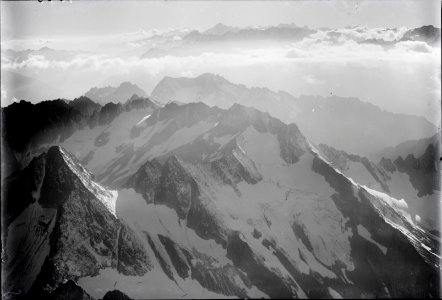 ETH-BIB-Piz Giuv, Crispalt, Furka, Berneralpen v. O. aus 3000 m-Inlandflüge-LBS MH01-003958