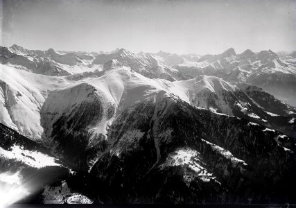 ETH-BIB-Piz Scalottas, Lenzerhorn, Piz Ela, Crap la Pala v. W. aus 3000 m-Inlandflüge-LBS MH01-004452