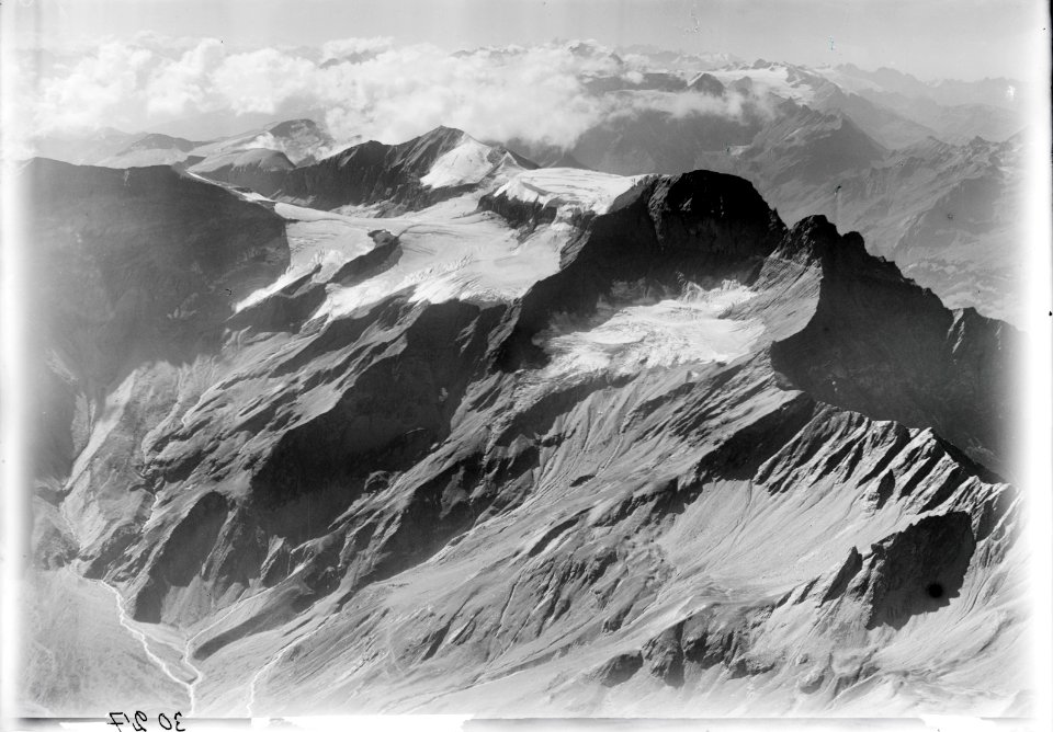 ETH-BIB-Piz Sardona, Sardonaalp, Clariden v. O. aus 3500 m-Inlandflüge-LBS MH01-003027