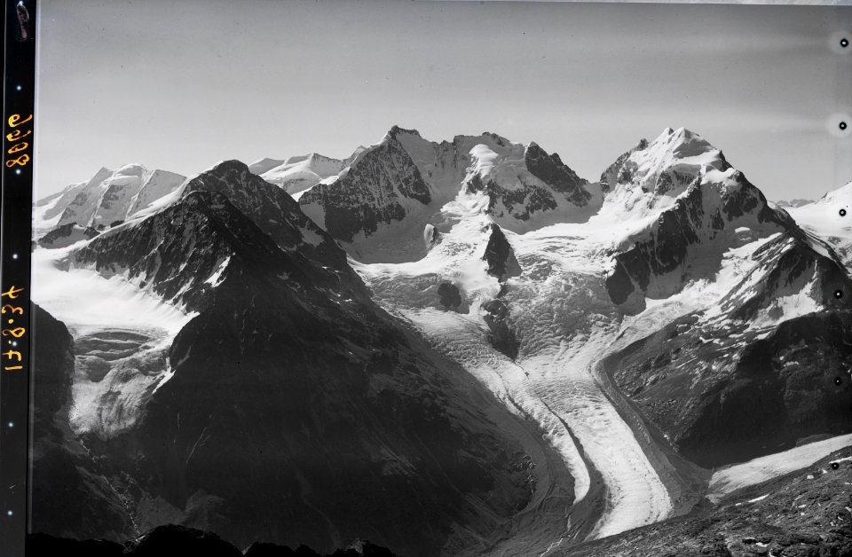 ETH-BIB-Piz Tschierva, Rosegletscher, Piz Palü, Piz-Inlandflüge-LBS MH01-008066