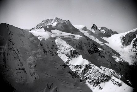 ETH-BIB-Piz Zupó, Bellavista, Crast' Agüzza, Morteratschgletscher-Inlandflüge-LBS MH05-58-26