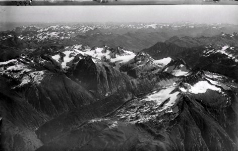 ETH-BIB-Pizzo Rotondo, Pizzo Lucendro, Gerntal, Tessin v. W. aus 4000 m-Inlandflüge-LBS MH01-005495