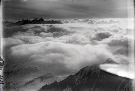 ETH-BIB-Pizzo Sole, Pizzo Scopi, Val Piora, Wolkenmeer-Inlandflüge-LBS MH01-003374
