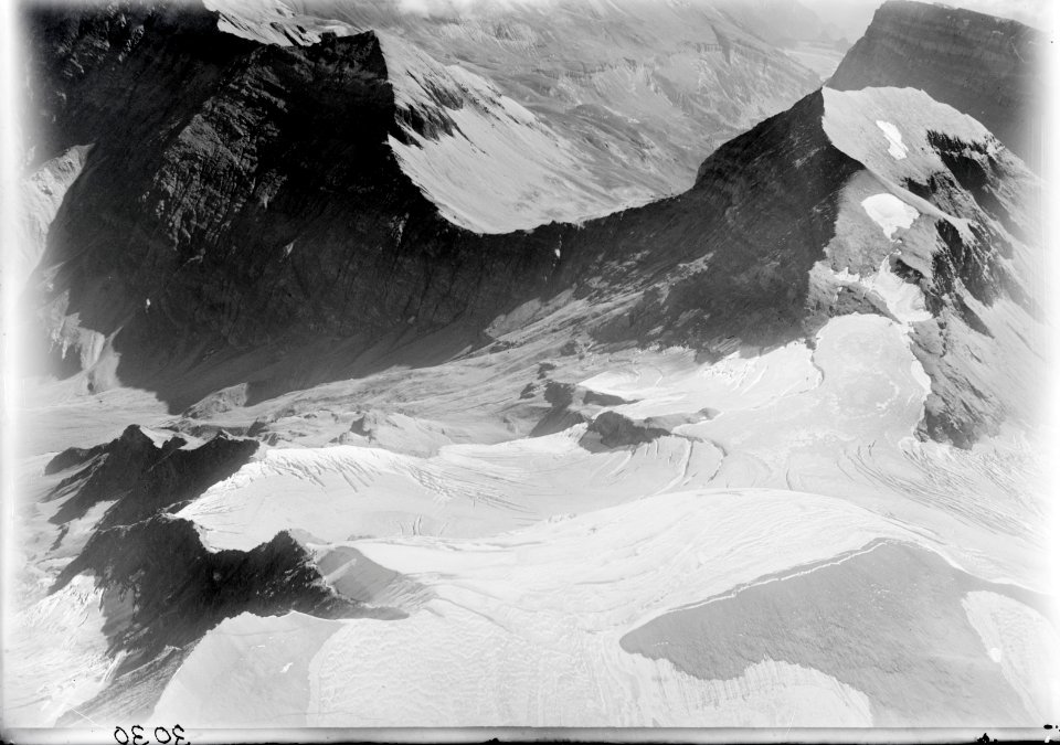 ETH-BIB-Piz Sardona, Trinserhorn, Furka aus 3500 m-Inlandflüge-LBS MH01-003030