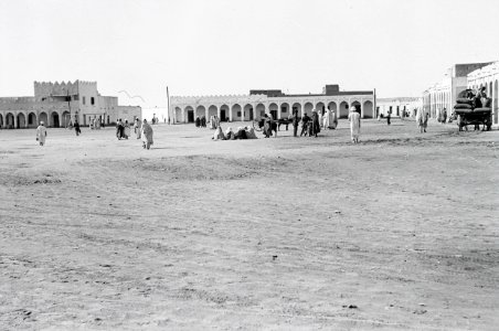 ETH-BIB-Platz in der Oase Colomb-Bechar-Nordafrikaflug 1932-LBS MH02-13-0255