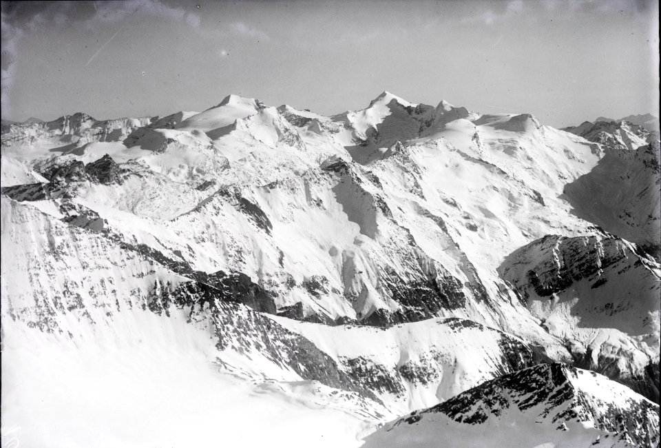 ETH-BIB-Piz Terri, Vernockhörner, Güferhorn, Rheinwaldhorn v. N. W. aus 3500 m-Inlandflüge-LBS MH01-003546