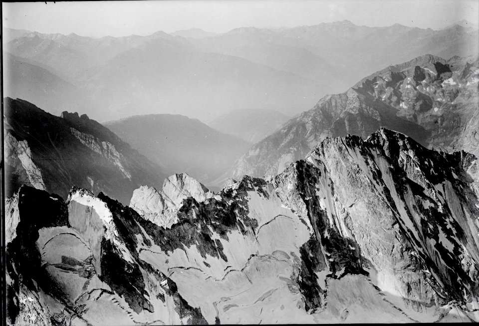 ETH-BIB-Pizzi del Ferro, Val Zocca v. N. aus 3500 m-Inlandflüge-LBS MH01-003743
