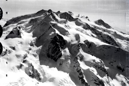 ETH-BIB-Pollux - Castor - Monte Rosa von W. aus 4800 m Höhe-Mittelmeerflug 1928-LBS MH02-05-0146