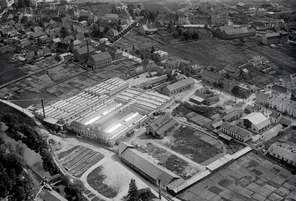 ETH-BIB-Pontarlier, Fabrik (an der Rue de Besançon)-Inlandflüge-LBS MH03-0763