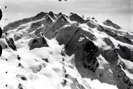 ETH-BIB-Pollux - Castor - Monte Rosa von W. aus 4800 m Höhe-Mittelmeerflug 1928-LBS MH02-05-0147