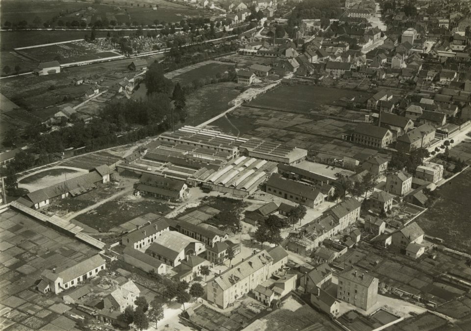 ETH-BIB-Pontarlier, Schlachthaus, Automobilwerke Donnet-Zédel, Absinth-Destillerie A. Lanquetin & Cie. und Junod-Inlandflüge-LBS MH03-1723