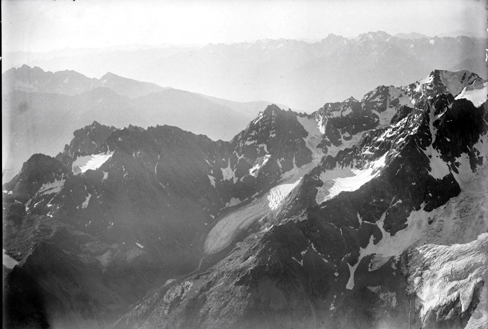ETH-BIB-Pizzo Cassandra, Val Malenco, Veltlin v. N. W. aus 3700 m-Inlandflüge-LBS MH01-003735