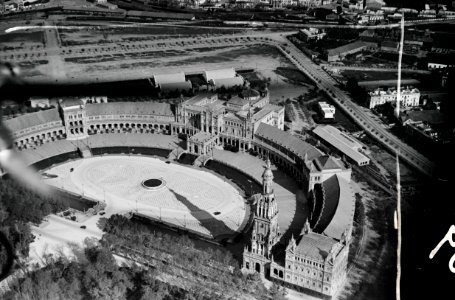 ETH-BIB-Plaza de España in Sevilla-Nordafrikaflug 1932-LBS MH02-13-0568 photo