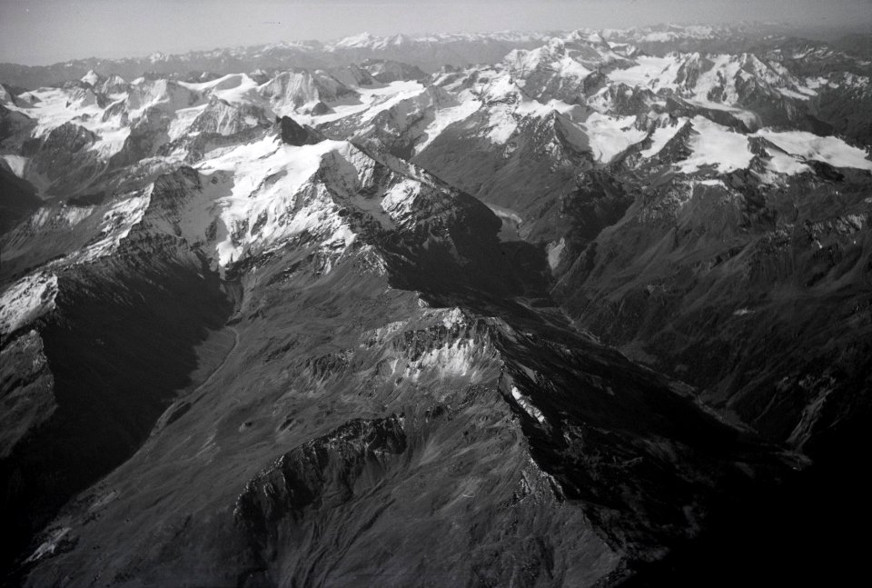 ETH-BIB-Pointe de Vouasson, Lac des Dix, Le Pleurer, Grand Combin-Inlandflüge-LBS MH05-21-26