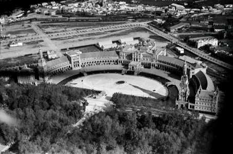ETH-BIB-Plaza de España in Sevilla-Nordafrikaflug 1932-LBS MH02-13-0567 photo