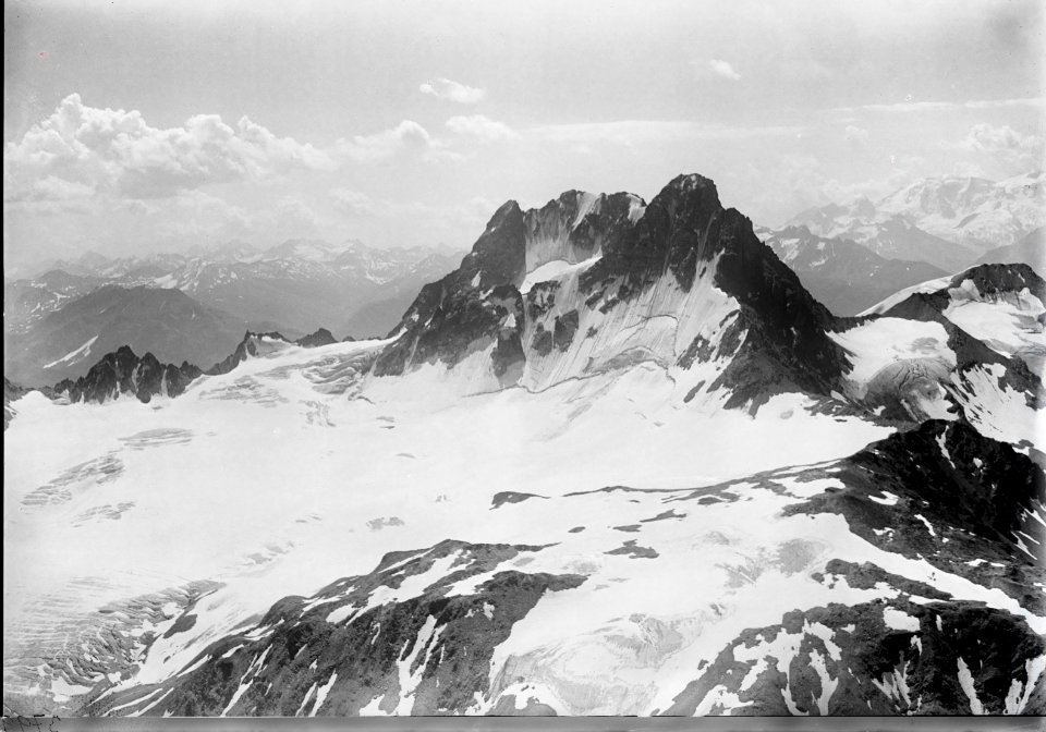 ETH-BIB-Porchabellagletscher, Piz Kesch, Engadin v. N. aus 3200 m-Inlandflüge-LBS MH01-003799