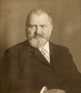 ETH-BIB-Prasil, Franz (1857-1929)-Portrait-Portr 01249.tif (cropped)