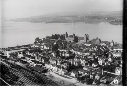 ETH-BIB-Rapperswil-Jona mit Schloss, Pfannenstil v. S. O. aus 200 m-Inlandflüge-LBS MH01-002289
