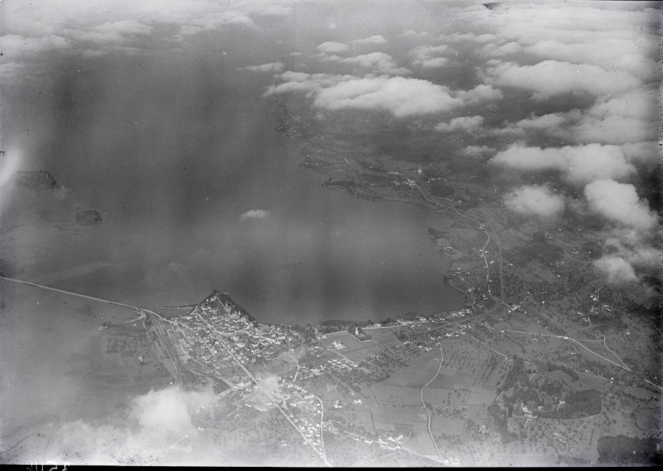 ETH-BIB-Rapperswil-Jona mit Wolken, Nebelauflösung am Morgen-Inlandflüge-LBS MH01-003514