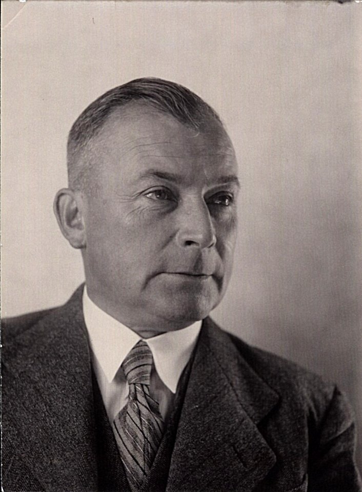 ETH-BIB-Ramser, Ernst (1894-1963)-Portrait-Portr 00217