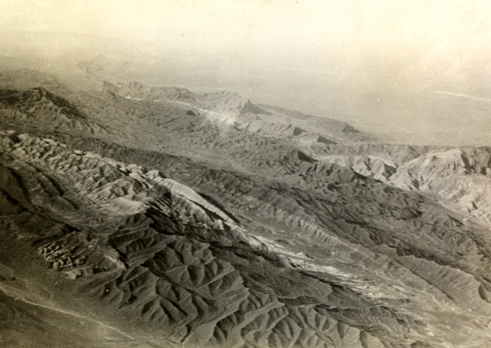 ETH-BIB-Randgebirge bei Buschehr aus 2500 m Höhe-Persienflug 1924-1925-LBS MH02-02-0052-AL-FL