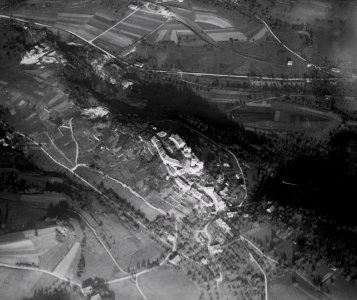 ETH-BIB-Regensberg mit Lägern aus 1500 m-Inlandflüge-LBS MH01-000111