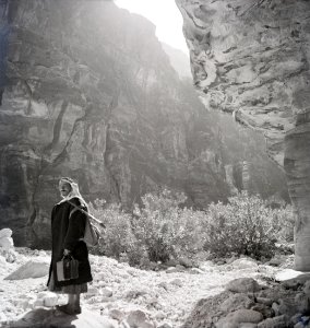 ETH-BIB-Reiseführer in Petra-Abessinienflug 1934-LBS MH02-22-0081