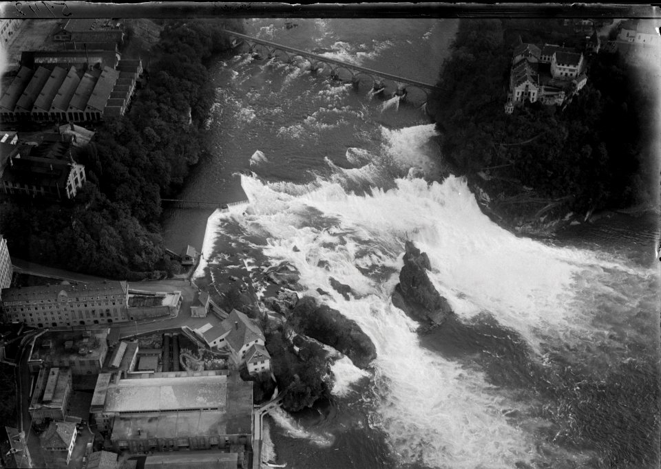 ETH-BIB-Rheinfall, Neuhausen, Laufen v. W. aus 300 m-Inlandflüge-LBS MH01-005142