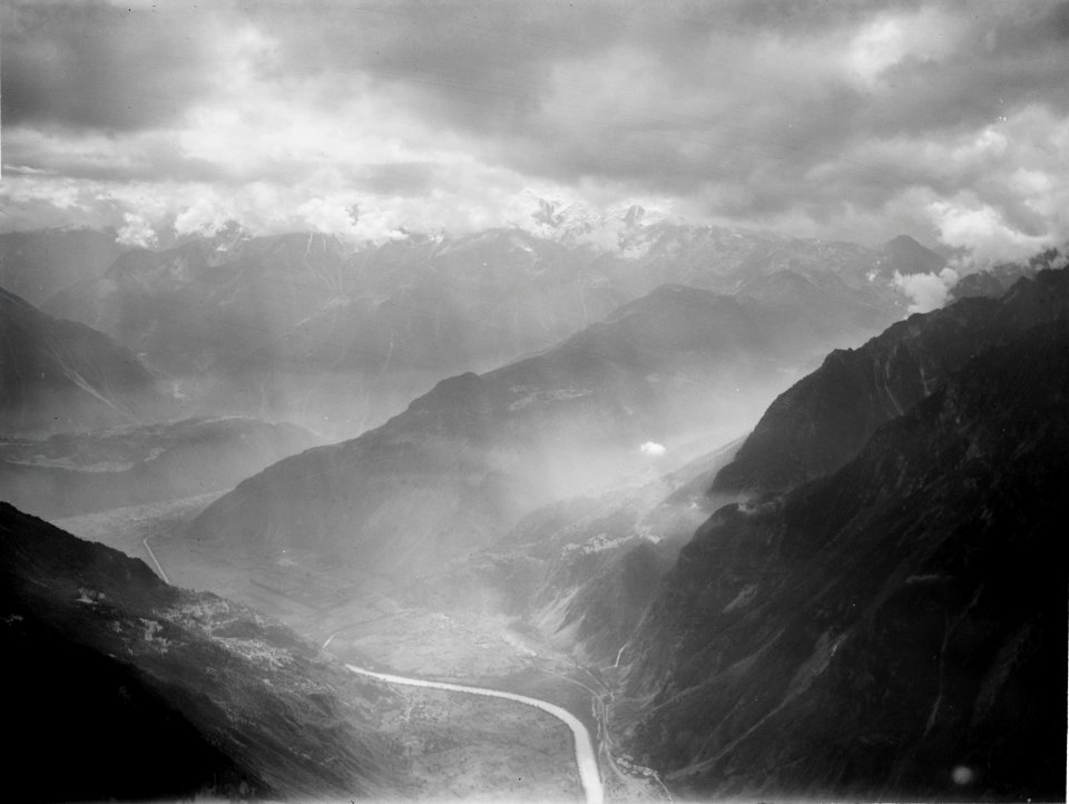 ETH-BIB-Rhônetal, Marigny, Vernayaz v. N. aus 4000 m-Inlandflüge-LBS MH01-000222
