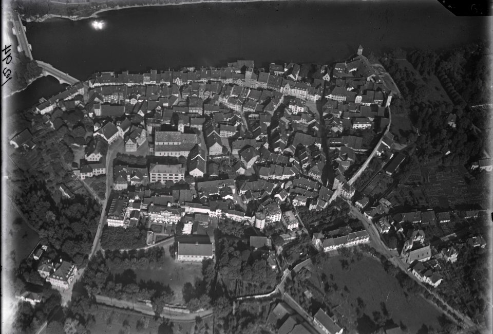 ETH-BIB-Rheinfelden, Stadtmauer aus 300 m-Inlandflüge-LBS MH01-001294