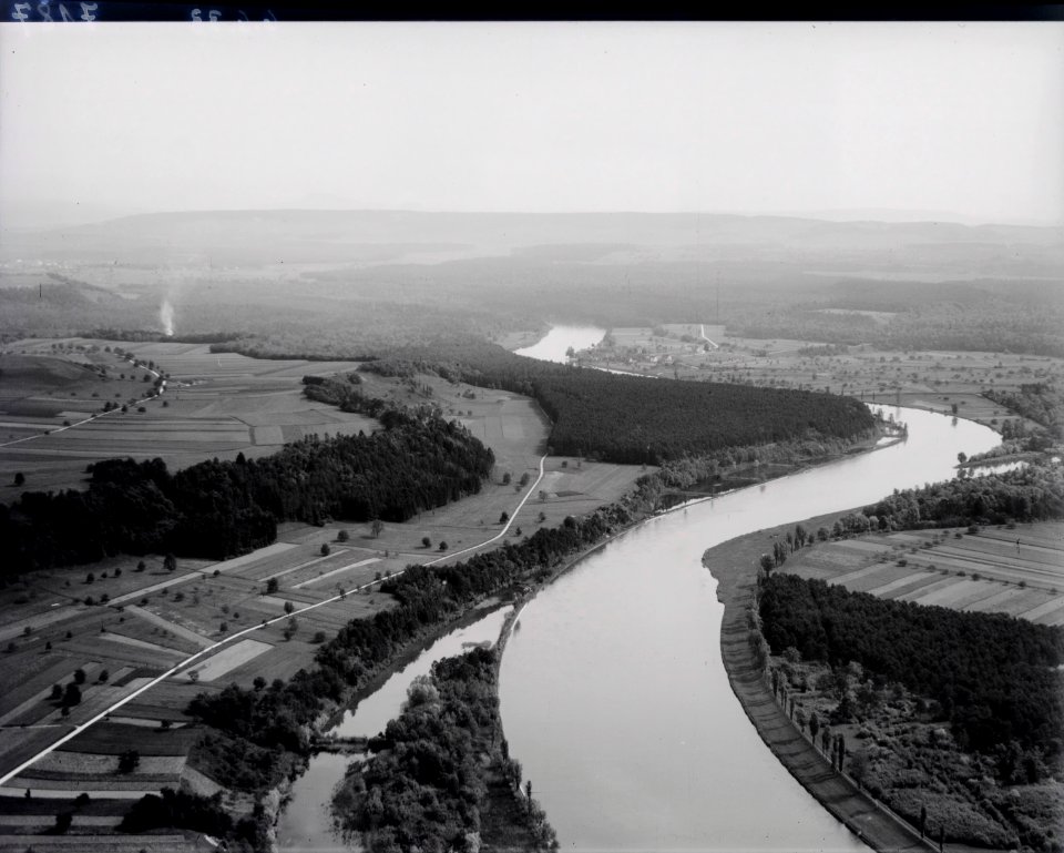 ETH-BIB-Rheinlauf bei Flaach-Inlandflüge-LBS MH01-007187
