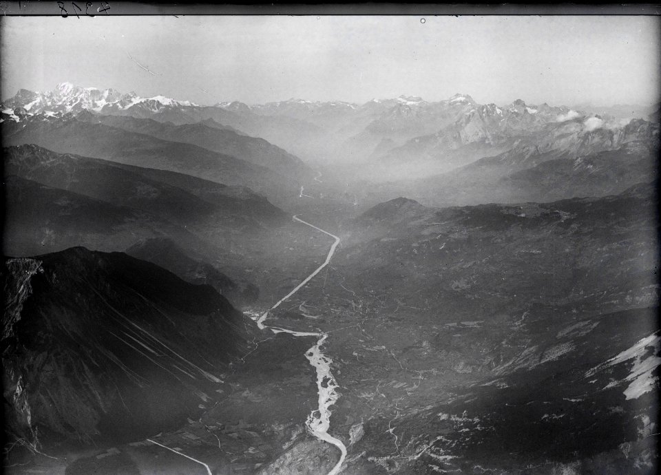 ETH-BIB-Rhônetal, Leuk, Mont Blanc, Diablerets v. S. O. aus 3500 m-Inlandflüge-LBS MH01-004318