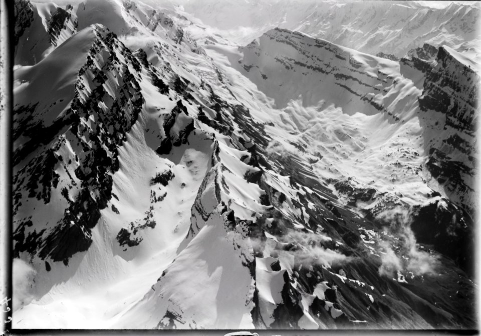 ETH-BIB-Rinderhorn, Ferdenrothorn, von der Gemmi aus 4000 m-Inlandflüge-LBS MH01-000453