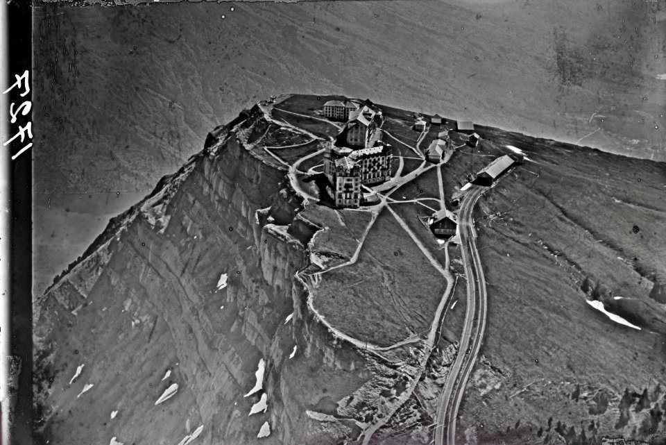 ETH-BIB-Rigi, Rigi Kulm aus 50 m-Inlandflüge-LBS MH01-001727