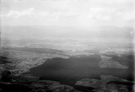 ETH-BIB-Roggwil, Aare, Roggen v. S. aus 1200 m-Inlandflüge-LBS MH01-004184 photo