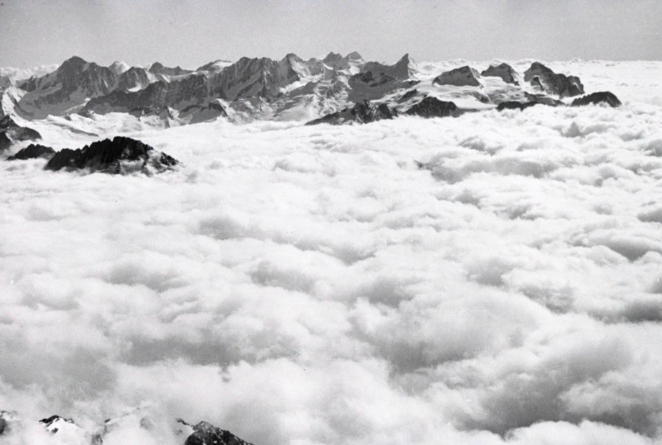 ETH-BIB-Ritzlihorn, Rosenhorn, Mittelhorn, Wetterhorn-Inlandflüge-LBS MH05-12-31