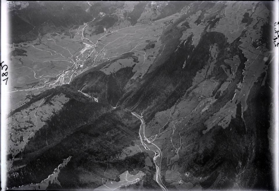 ETH-BIB-Roches, Moutier aus 3000 m-Inlandflüge-LBS MH01-002727