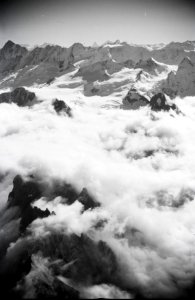 ETH-BIB-Rosenhorn, Mittelhorn, Wetterhorn, Finsteraarhorn-Inlandflüge-LBS MH05-17-17