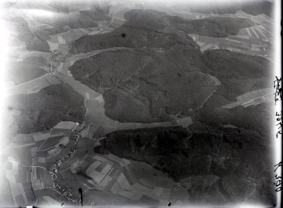 ETH-BIB-Rumendingen, Bickigen v. N. aus 3000 m-Inlandflüge-LBS MH01-003245