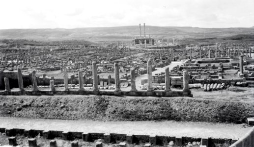 ETH-BIB-Ruinen von Timgad-Mittelmeerflug 1928-LBS MH02-04-0170