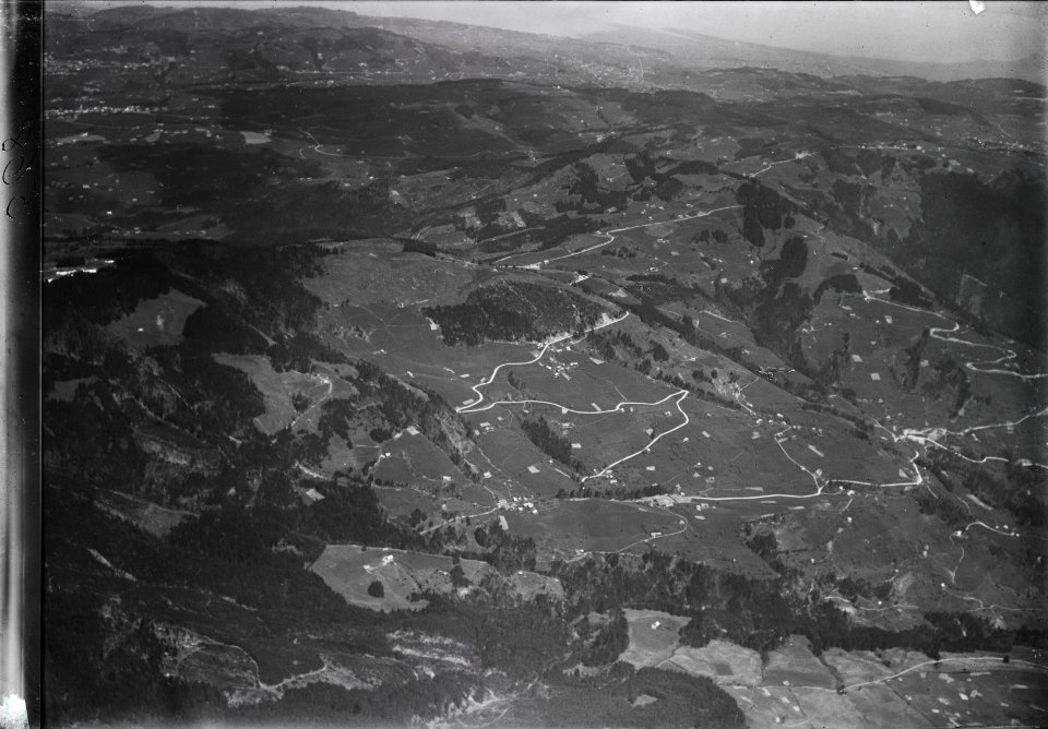 ETH-BIB-Ruppenstrasse, Chornberg, Ruppen aus 2500 m-Inlandflüge-LBS MH01-000568