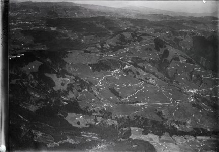 ETH-BIB-Ruppenstrasse, Chornberg, Ruppen aus 2500 m-Inlandflüge-LBS MH01-000568