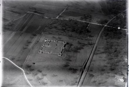 ETH-BIB-Römerkastell Irgenhausen am Pfäffikersee aus 200 m-Inlandflüge-LBS MH01-002547