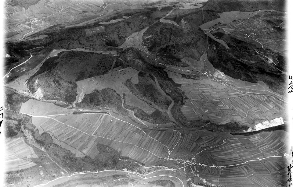 ETH-BIB-Röschenz, Schachlete, Dittingen, Metzerlen, Blauen v. S. W. aus 3000 m-Inlandflüge-LBS MH01-003168