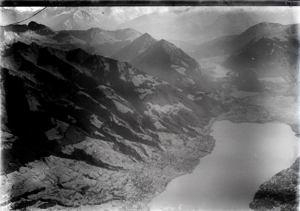 ETH-BIB-Sachseln, Lungerersee, Brünig v. N. aus 2000 m-Inlandflüge-LBS MH01-005280
