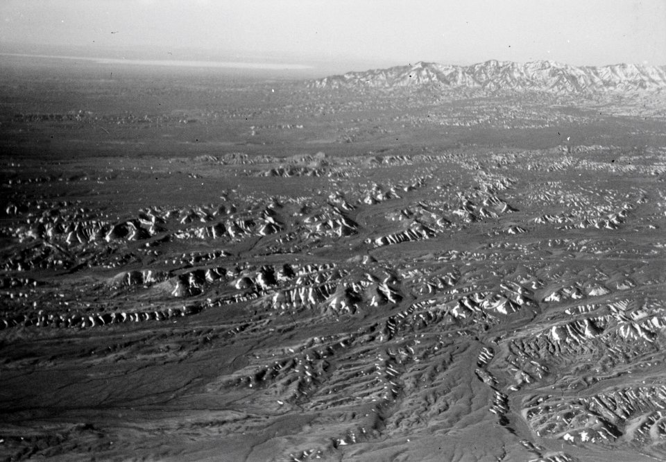 ETH-BIB-Salzwüste zwischen Tunis und Biskra, aus 2800 m Höhe-Mittelmeerflug 1928-LBS MH02-04-0167