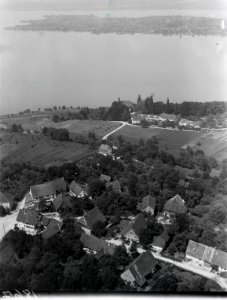 ETH-BIB-Salenstein m. Schloss u. Insel Reichenau-Inlandflüge-LBS MH01-001867