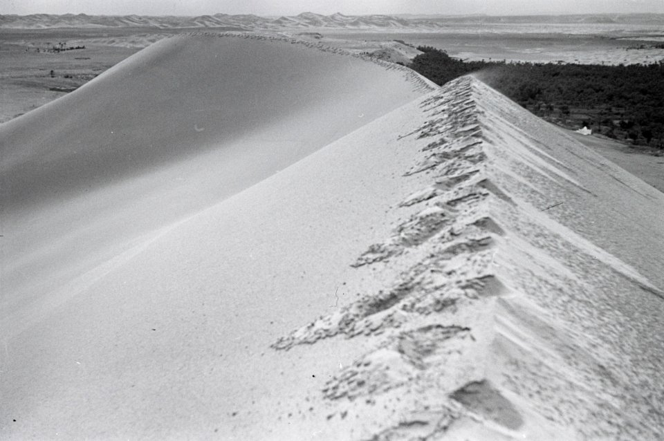 ETH-BIB-Sanddüne bei Beni-Abbès-Nordafrikaflug 1932-LBS MH02-13-0177